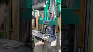 vertical injection molding machine make AC plug [upl. by Aekim]