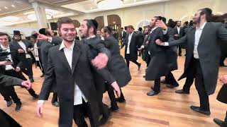 Avromi Berko on keys amp Shea Berko ￼Hit  Yisroel amp Second Dance [upl. by Tepper]