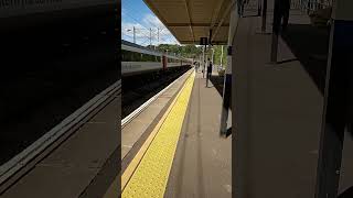 37510 passes through Hadley Wood with two tones  trainspotting [upl. by Filia]