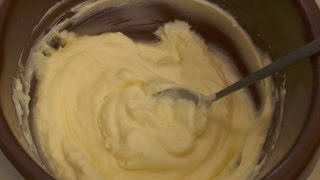 Grundrezept Frischkäse Frosting  NinNin [upl. by Elleral]