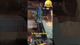 Broma de maquinista a camionero casi sale mal trucks trailers camioneros camiones camion [upl. by Lilas]