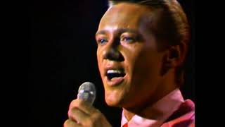 Righteous Brothers  Unchained Melody Live  Best Quality 1965 [upl. by Lunna151]