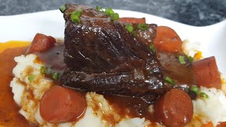 Tender Braised Beef Short Ribs In The Oven [upl. by Surat]