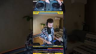 On the Mastery of dj Loops techno livestream Set highlight twitch music🥁🎵 [upl. by Ellekcim]