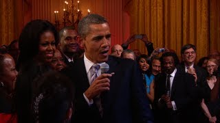 President Obama Sings quotSweet Home Chicagoquot [upl. by Selrahc]