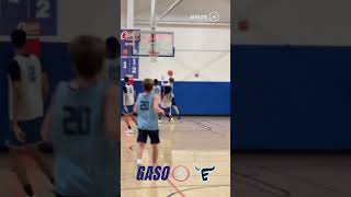 Perfect underhand pass from James Sanderson leading his teammate to the rim  GASO Fall Tour [upl. by Eedia]