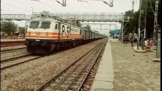 Amritsar New Delhi Shatabdi Express skips Narela at MPS [upl. by Nyloj]