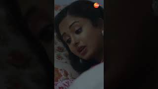 Sulochana के ऊपर गिरी जली हुई ओढ़नी  Fear Files  shorts  Zee TV [upl. by Einittirb233]