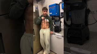 PROTEIN SMOOTHIE BANANA BERRY teenworkouts workout motivation teen aesthetic [upl. by Jessica721]