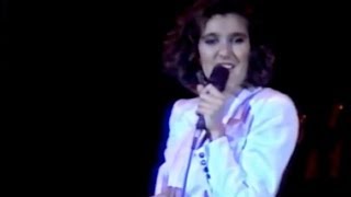 CÉLINE DION 🎤 Reportage amp Entrevue quotEn Concert à La Rondequot 1987 [upl. by Nwahsem]