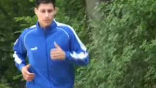 VideoLaufkurs Joggen mit der richtigen Technik [upl. by Yanarp813]