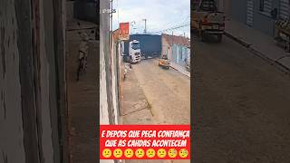 Virou em uma manobra só e danificou a casa caminhão [upl. by Repotsirhc]