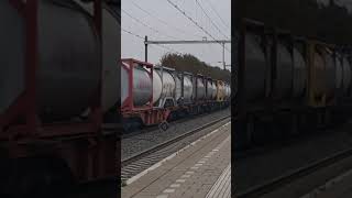 Kombiverkehr vectron met een intermodale trein door Tilburg reeshof [upl. by De]