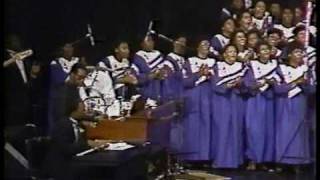 Mississippi Mass Choir quotIm Pressing Onquot [upl. by Adnauqahs703]