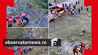 Turistă de 70 de ani salvată după ce a făcut AVC în timp ce escalada un perete de stâncă [upl. by Eyot]