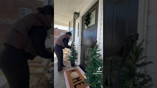 Decorating my front patio for the holidays 🎄🎁 minivlog aesthetic christmas christmas tiktok [upl. by Bender]