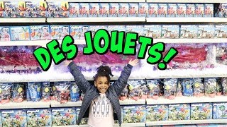 ACHATS JOUETS ET GRAND REPERAGE DECO DE NOËL Vlog [upl. by Daenis930]