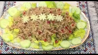 سلطة لذيذة و منوعة تقدم كوجبة رئيسية من المطبخ المغربي مع ربيعة Salade Composée au Thon [upl. by Danyette]