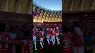 FESTA DOS JOGADORES COM A TORCIDA APÓS VITÓRIA NO GRENAL [upl. by Cadmar]