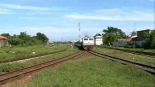 Railway  stasiun Cikampek [upl. by Felty599]