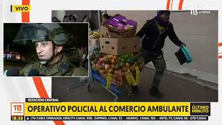 Arrojan objetos contundentes a carabineros en operativo en Estación Central [upl. by Babcock]