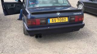 BMW 320i E30 without KatMSD [upl. by Nue238]