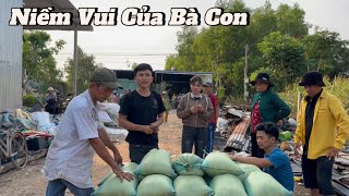 Thuận Gòm mang niềm vui TếT đến bà con nghèo ở vùng quê [upl. by Bound]