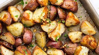 Crispy Garlic Roasted Potatoes [upl. by Akessej]