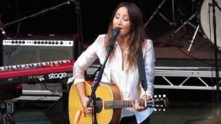 KT Tunstall  Waiting on the Heart  Gawsworth Hall 1972013 [upl. by Yrro]