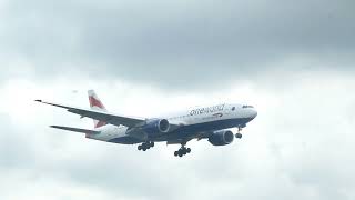 British Airways B777200ER GYMME Landing at London Gatwick [upl. by Naelcm526]