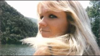 Eva cassidy  Wayfaring Stranger  Lyrics [upl. by Ri]