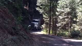 Kenworth log truck jaking down a hill [upl. by Hafeetal968]