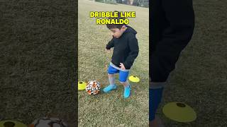 HOW TO DRIBBLE LIKE RONALDO shorts football ronaldo [upl. by Franz]