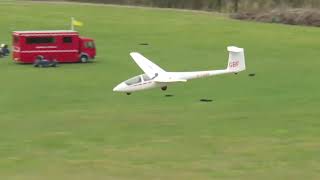 Glider with Routine Landing 👌 [upl. by Caputto]