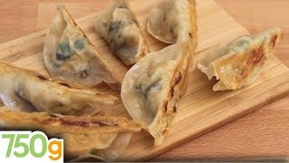 Recette de Raviolis chinois grillés à la poêle  750g [upl. by Ayokahs291]