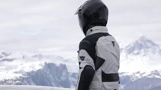 Dainese Antartica la nuova tecnologia per linverno in moto [upl. by Ssenav331]