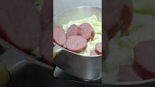 REPOLHO REFOGADO com SALAME como fazer  receitas food salame refogado embutidos panela [upl. by Darin]