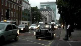 3 UNMARKED METROPOLITAN POLICE  VEHICLES RESPONDING IN CONVOY TO AN INCIDENT [upl. by Peirce]