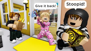 ROBBER 3 THE MYSTERIOUS BOX 🎁 Roblox Brookhaven 🏡 RP  Funny Moments [upl. by Zednanref75]