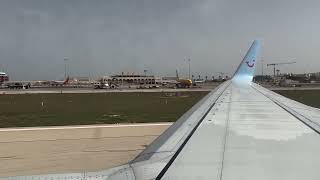 TUI 737800 landing into Malta International Airport [upl. by Akimas]