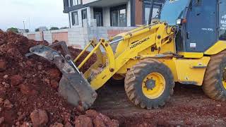 Backhoe Loader HMK 102B Kepçe Videoları İş Makinaları videoları Kırıcı Bahçe Peyzaj Case Rampa [upl. by Sladen]