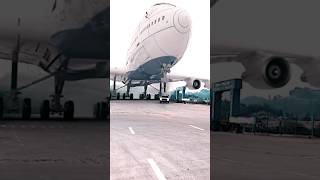 automobile aviation airport landing planespotting viarlvideo [upl. by Elora]