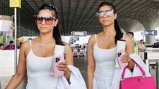 Tanishaa Mukerji Flaunts Her Beauty In a White Crop Top at Airport💖📸✈️ [upl. by Thorrlow667]