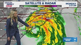 Tracking Hurricane Beryl KHOU 11 team coverage at 3 am as Beryl nears landfall [upl. by Jelena862]