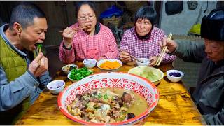 Ancient Chinese Dish Cured Pork Feet with Dried Radish  Traditional Rural Life [upl. by Elliott]