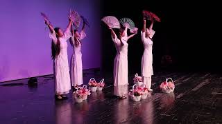 Vietnamese Traditional Dance [upl. by Macmullin]