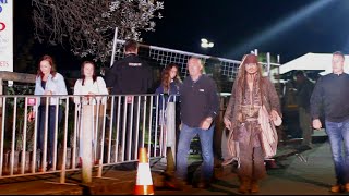 Johnny Depp as Captain Jack Sparrow 3 hour meet and greet 800 fans at Hastings Point 23rd of June [upl. by O'Mahony829]