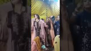 Balochi Girls Dance  Balochi Dance  Balochi Females Dance on wedding  Dance Balochi balochi [upl. by Tobye]