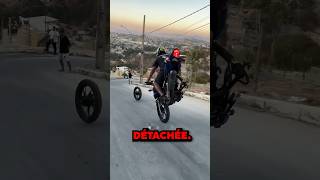 Il perd une roue en pleine descente avec sa moto 😱￼ [upl. by Samella177]