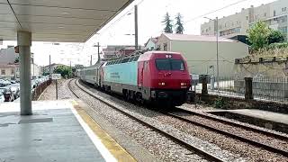 Comboios de Passageiros CP na Estação de Rio Tinto [upl. by Acilef]